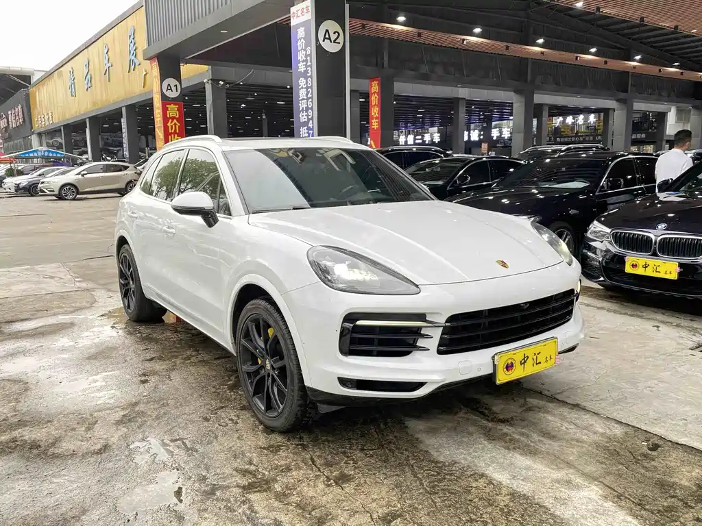 Porsche Cayenne 2019 — фото 3