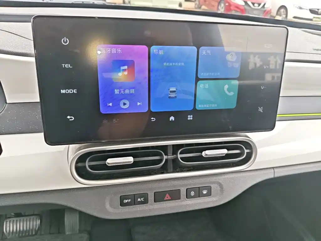 Geely Galaxy Panda 2025 — фото 13