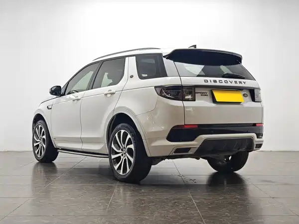 Land Rover Discovery Sport 2021