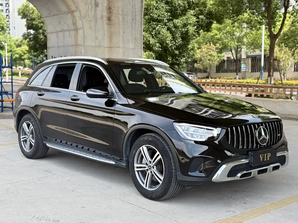 Mercedes-Benz GLC 2021 — фото 1