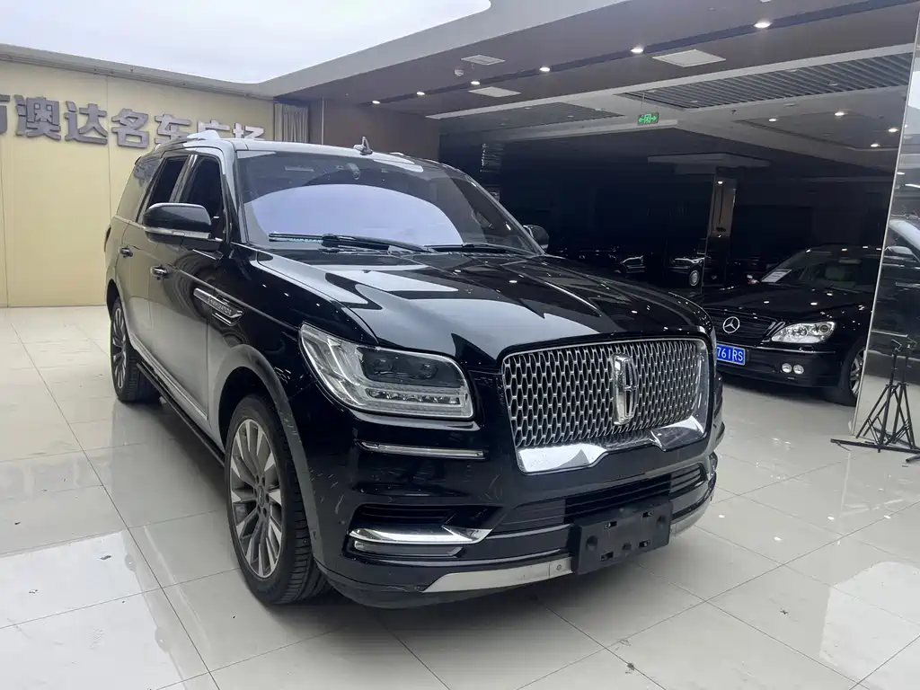 Lincoln Navigator 2018 — фото 3
