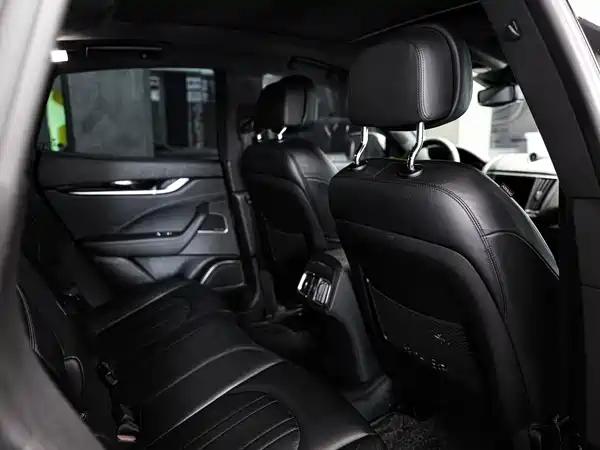 Maserati Levante 2022