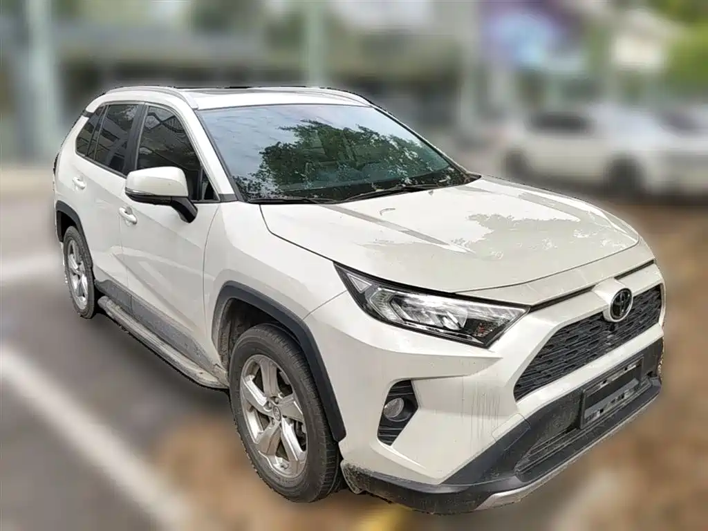 Toyota RAV4 2021 — фото 7