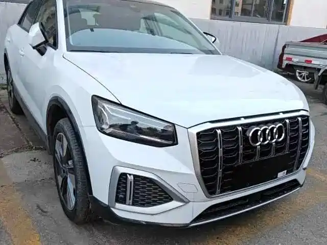 Audi Q2L 2023 — фото 2