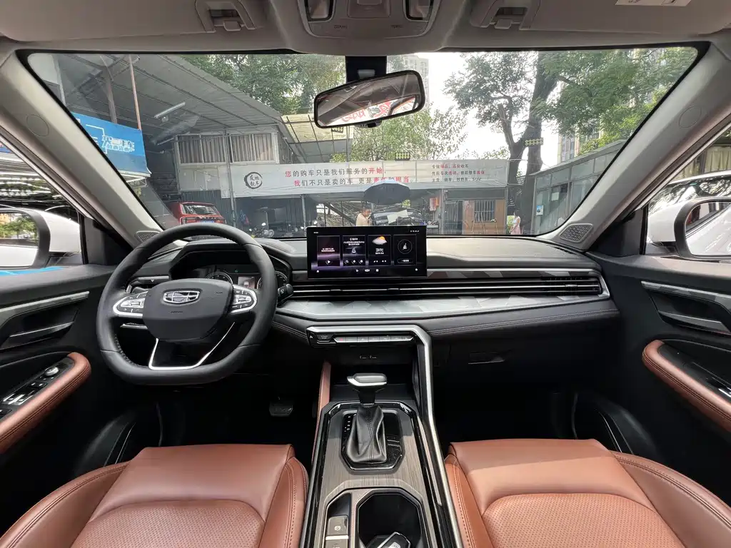 Geely Vision X6 2023 — фото 15