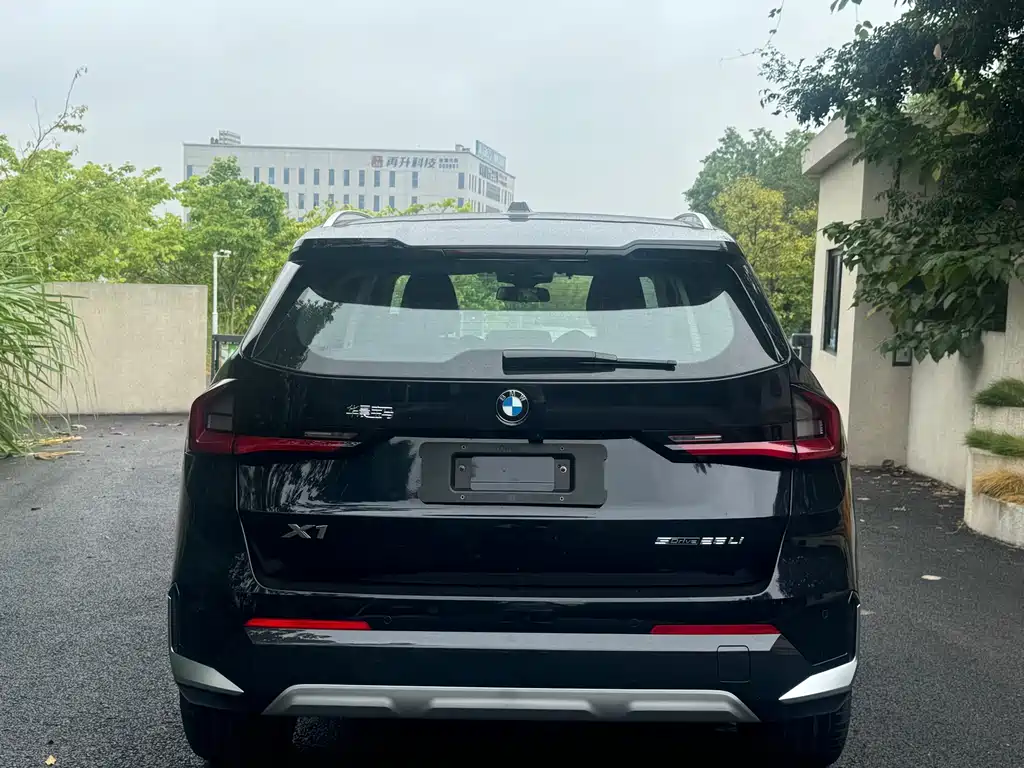 BMW X1 2025