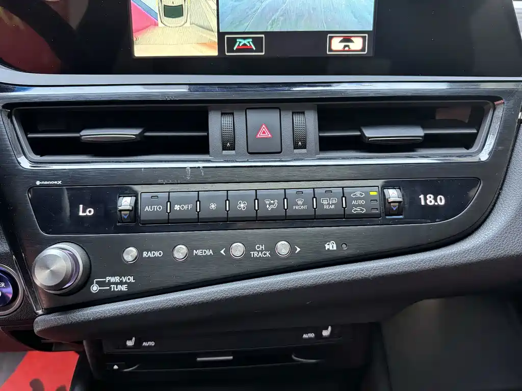 Lexus ES 2021 — фото 15