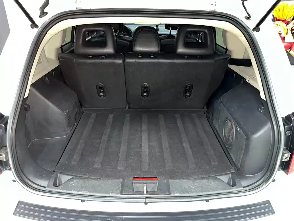 Jeep Compass 2013 — фото 12