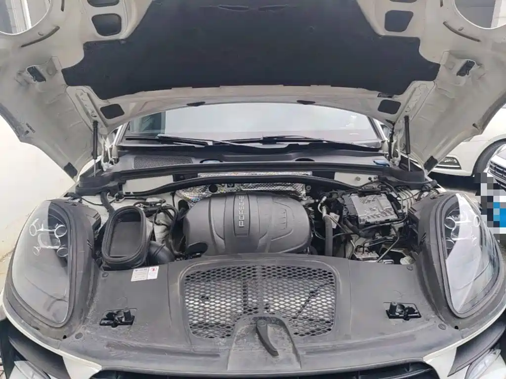 Porsche Macan 2020 — фото 20