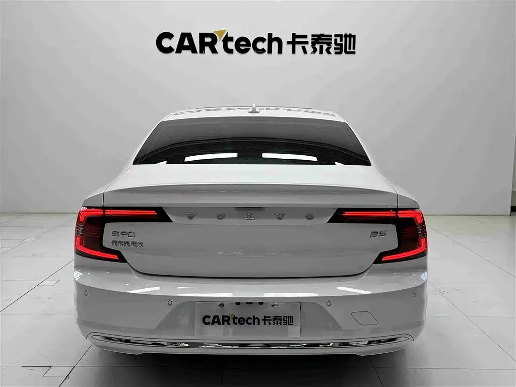 Volvo S90 2023 — фото 13