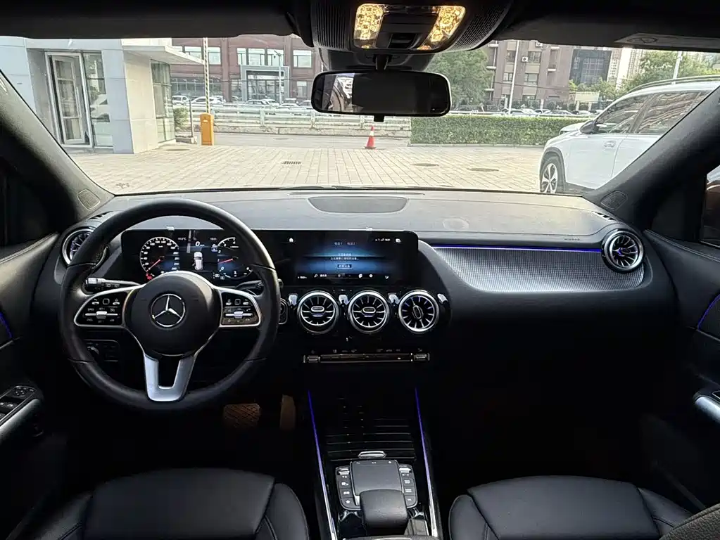 Mercedes-Benz GLA 2023 — фото 6