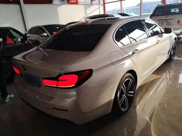 BMW 5 Series 2022