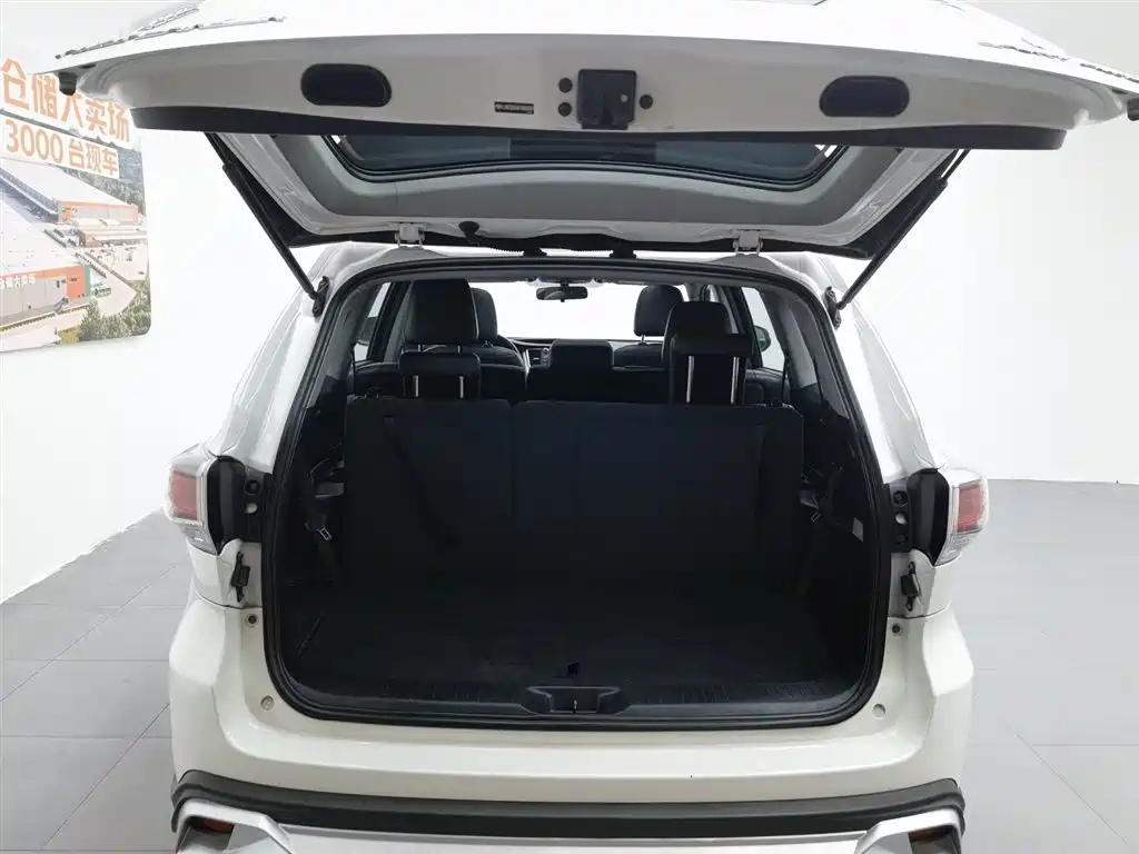 Toyota Highlander 2016 — фото 16