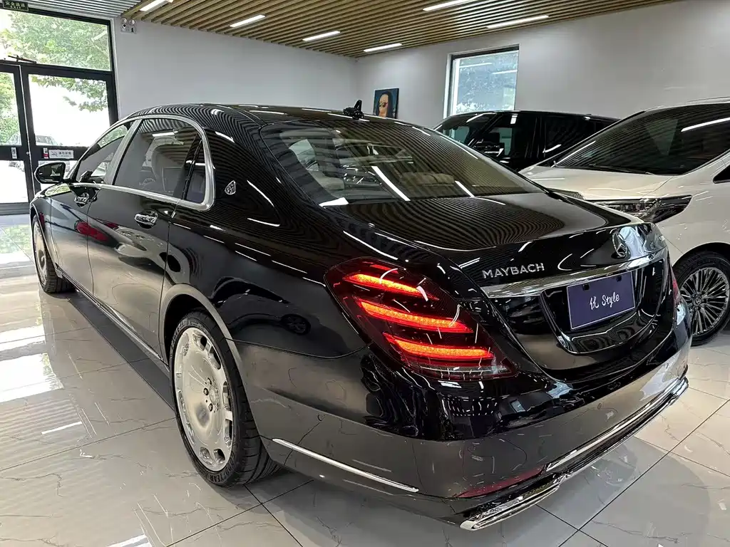 Mercedes-Benz Maybach S-Class 2015
