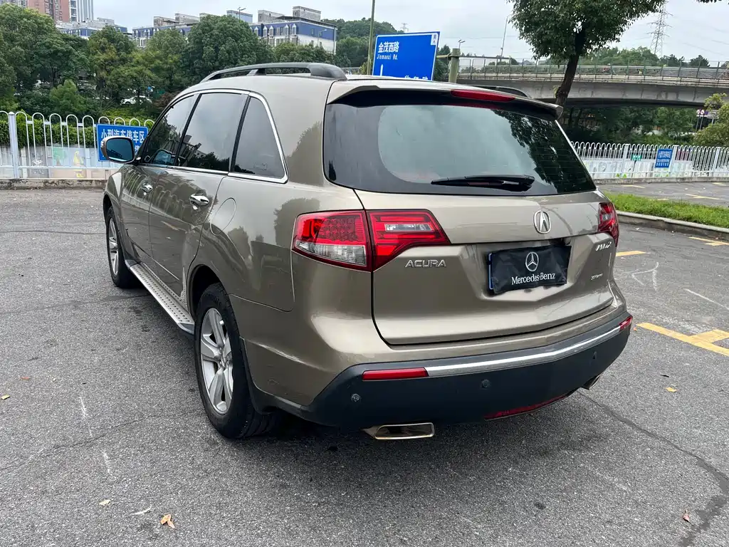 Acura MDX 2011