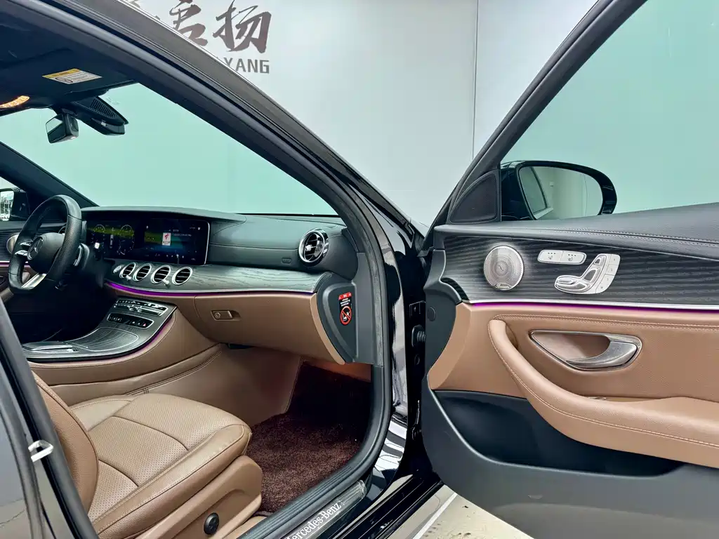 Mercedes-Benz E-Class 2022 — фото 15