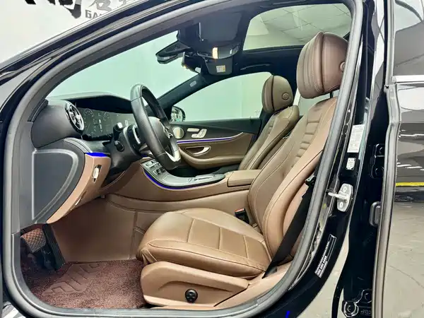 Mercedes-Benz E-Class 2022