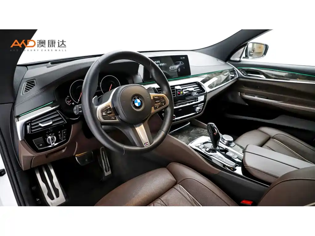 BMW 6 Series GT 2019 — фото 6