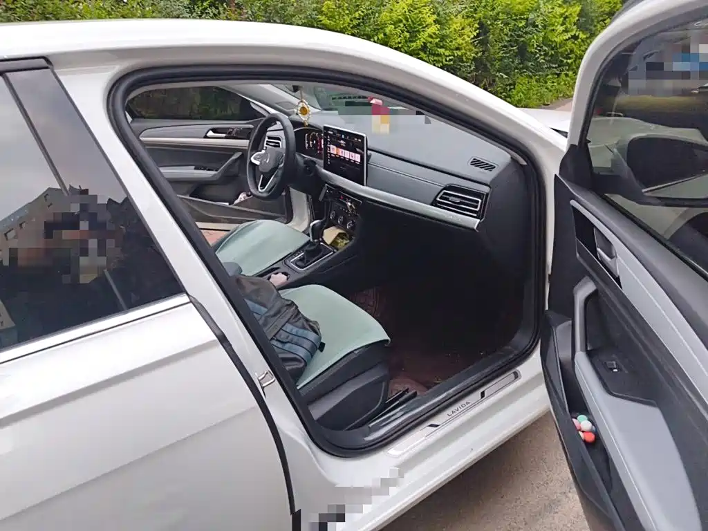Volkswagen Lavida 2022 — фото 22