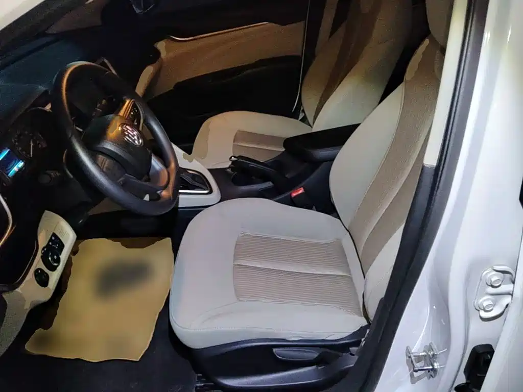 Buick Excelle 2015 — фото 15