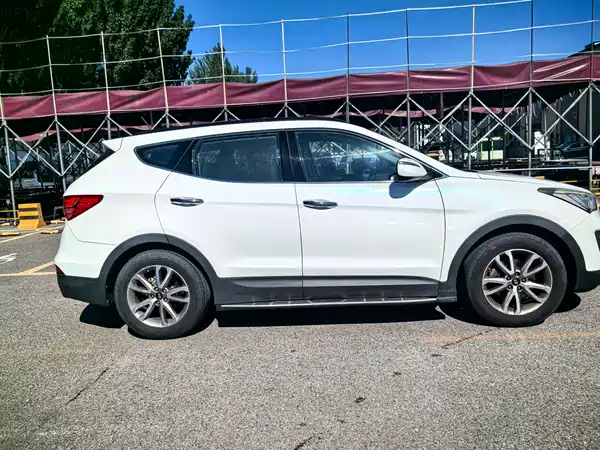 Hyundai Santa Fe 2015