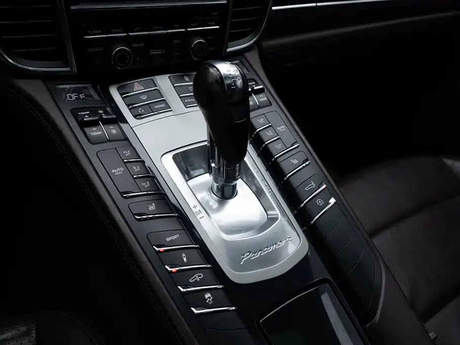 Porsche Panamera 2012 — фото 21