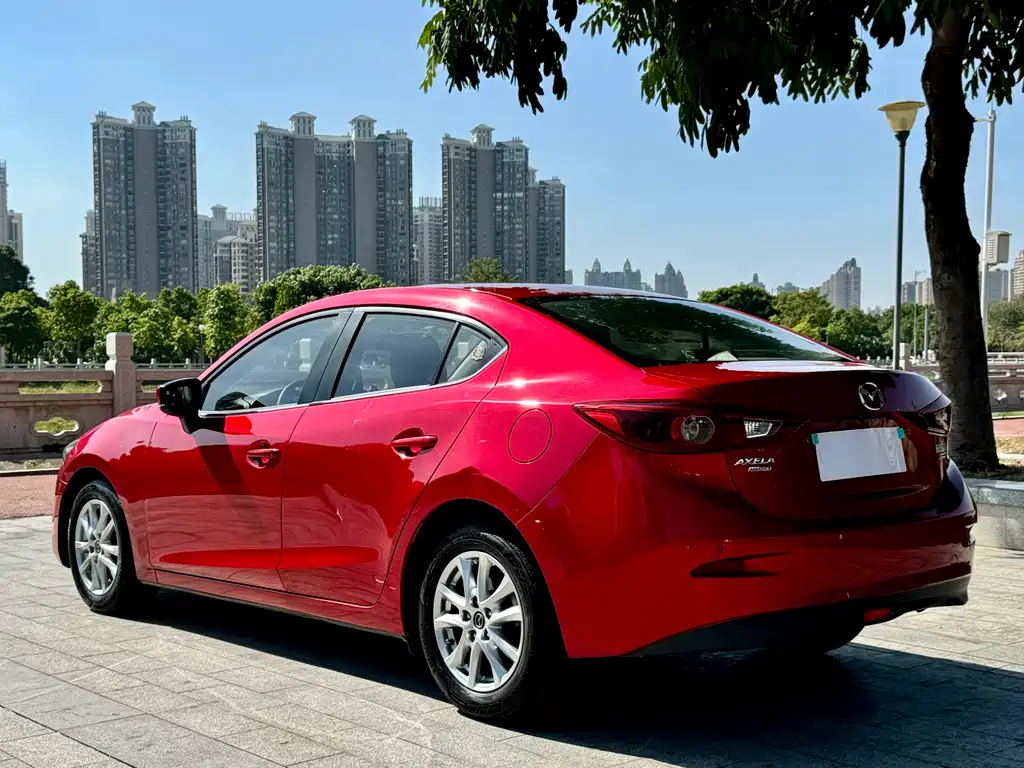 Mazda 3 Axela 2018 — фото 8