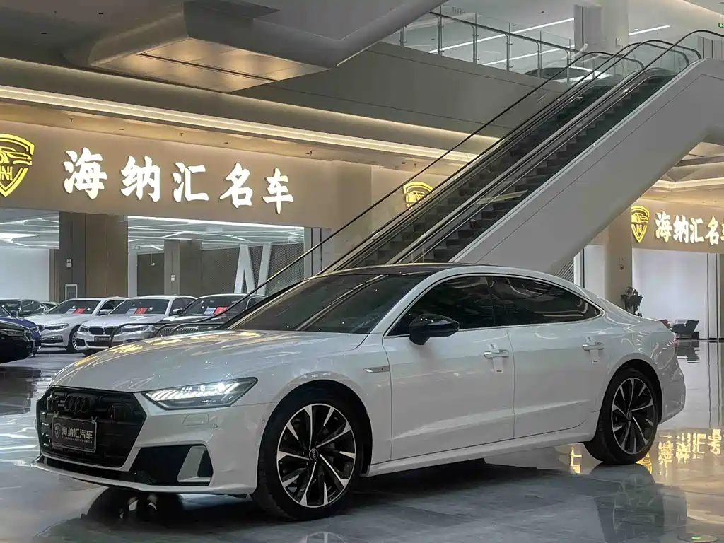 Audi A7L 2023 — фото 1