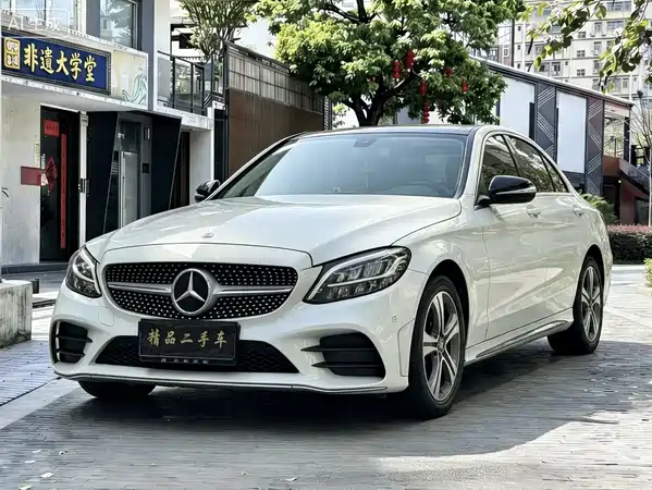 Mercedes-Benz C-Class 2020