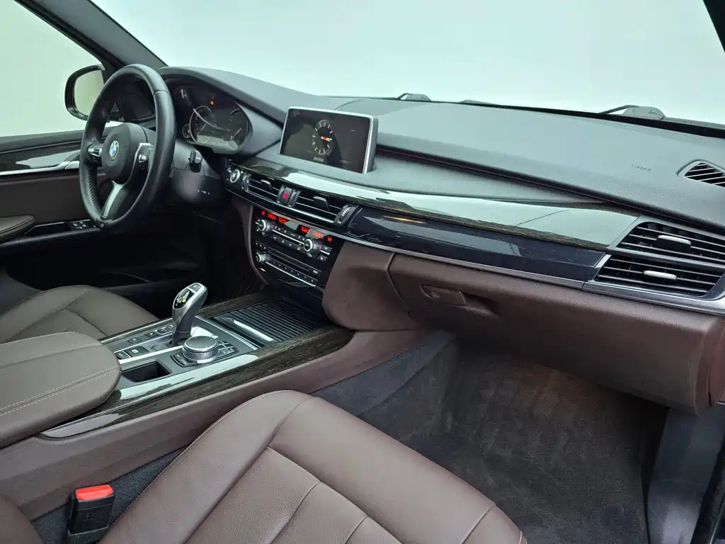BMW X5 2018 — фото 14