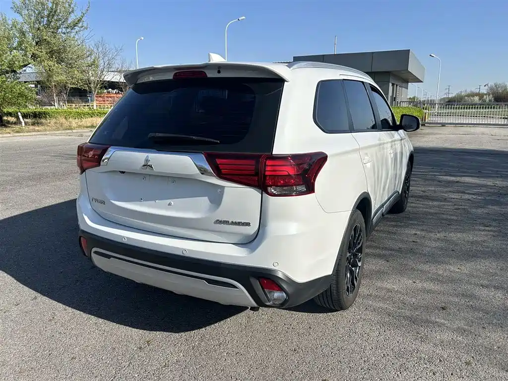 Mitsubishi Outlander 2019
