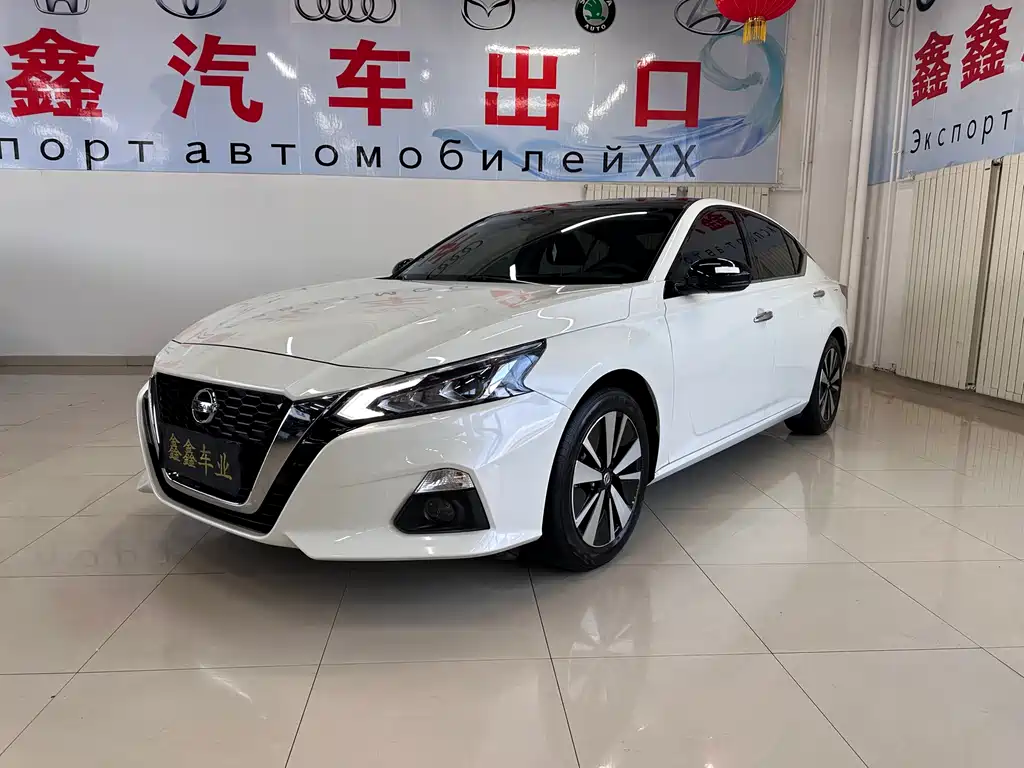 Nissan Teana 2022