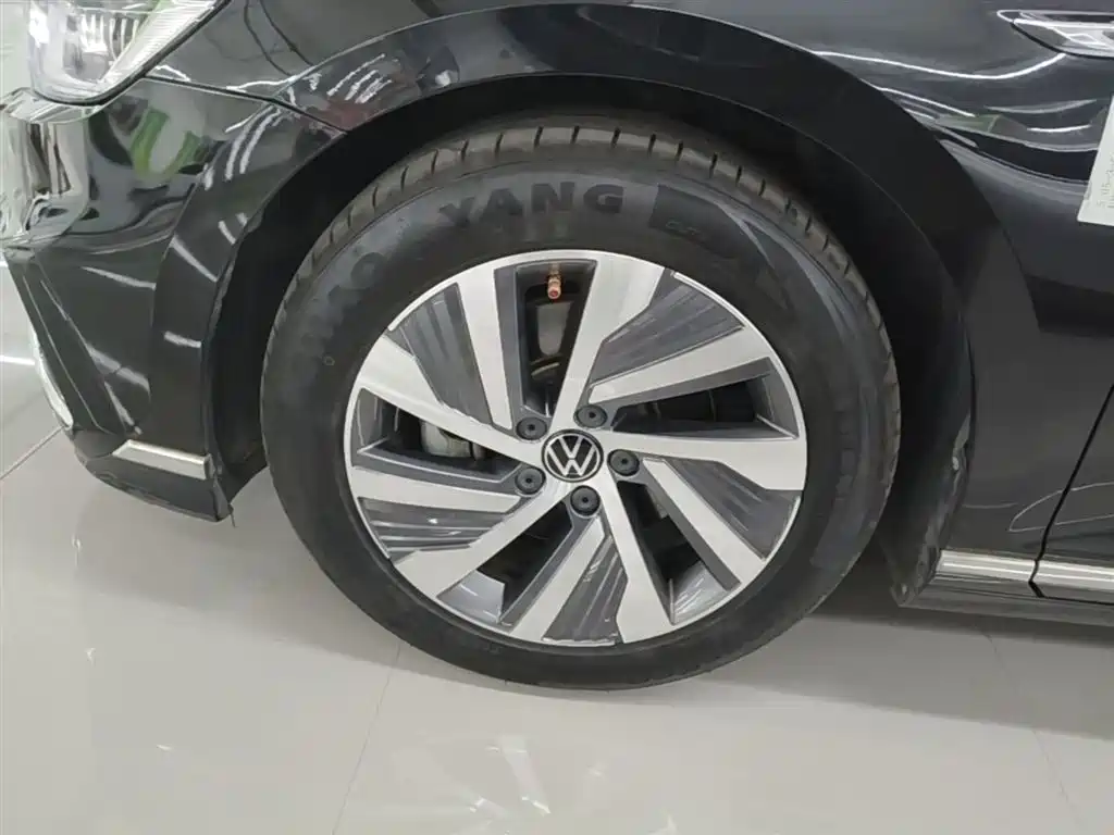 Volkswagen Magotan GTE PHEV 2022 — фото 23