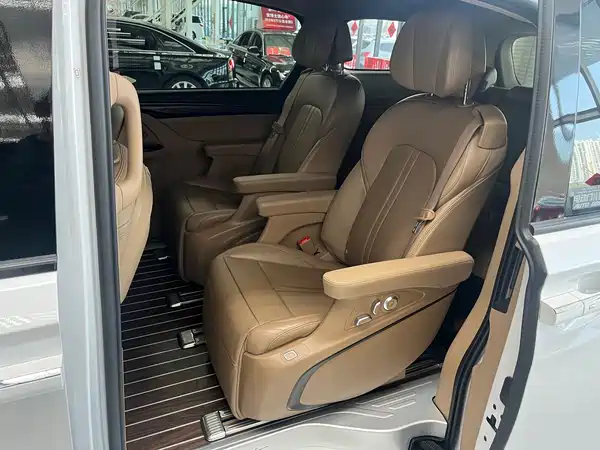 Buick GL8 2020