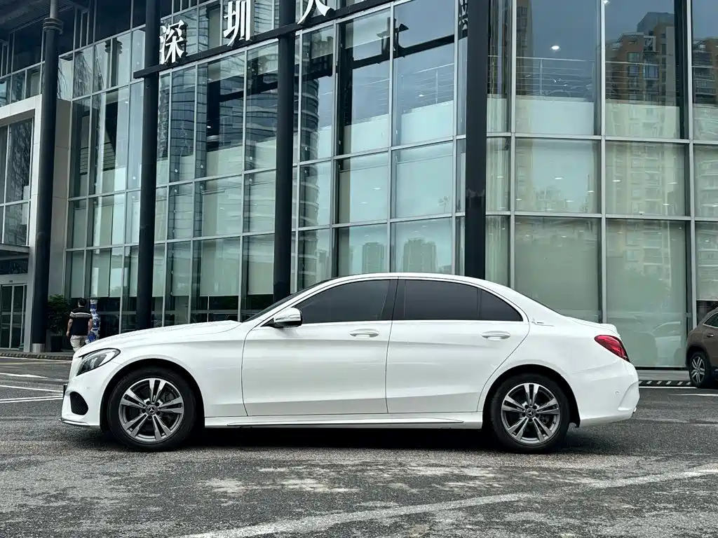 Mercedes-Benz C-Class 2018 — фото 3