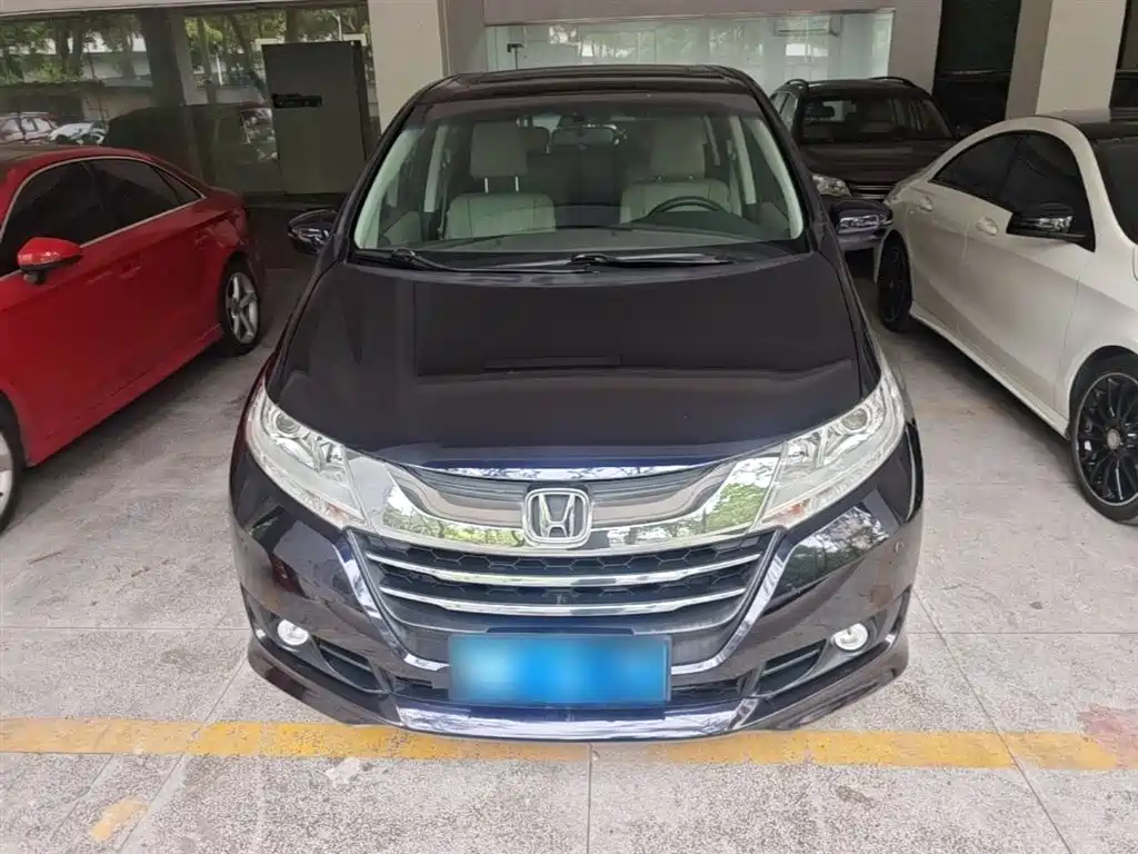 Honda Odyssey 2016 — фото 3