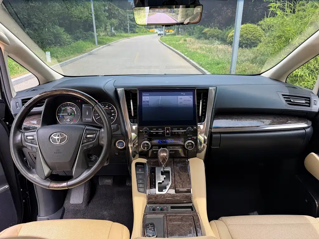 Toyota Vellfire 2020 — фото 6