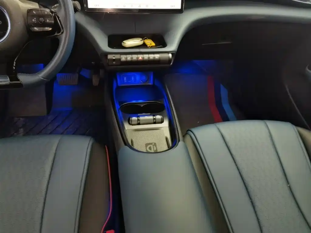 BYD Dolphin 2022 — фото 14