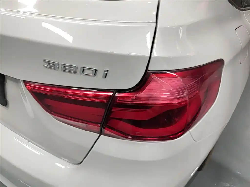 BMW 3 Series GT 2018 — фото 8