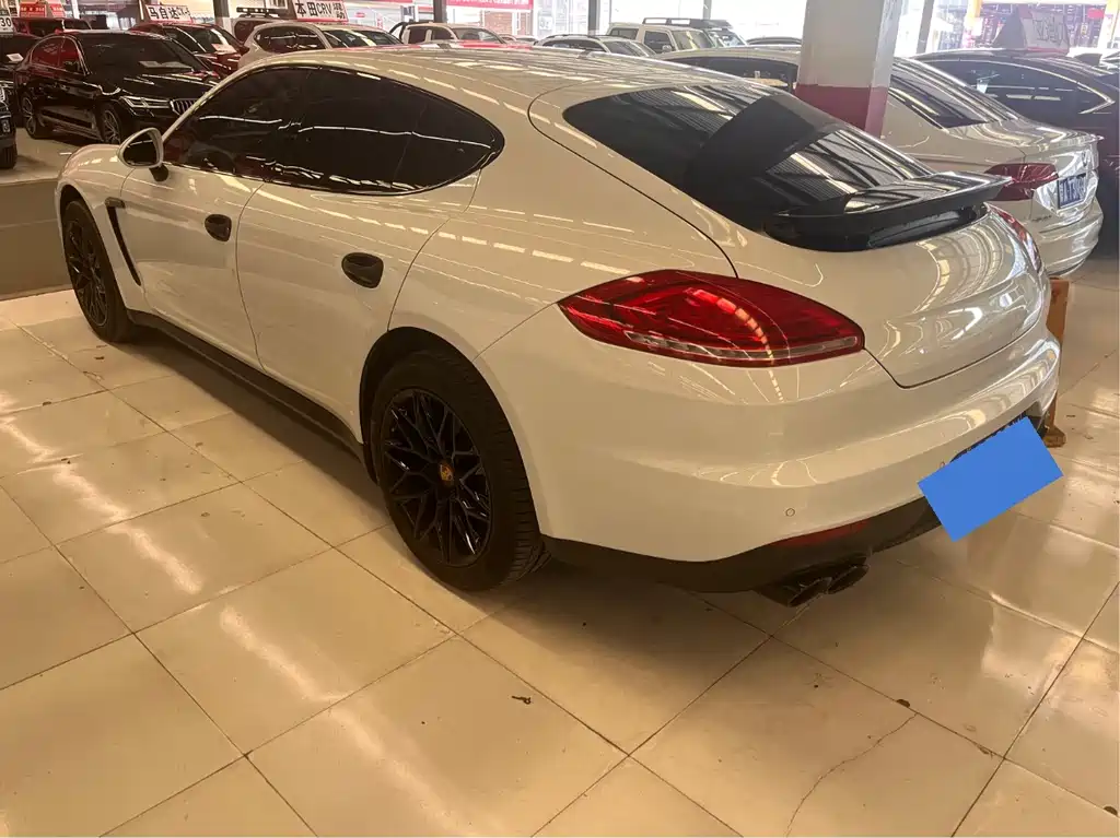 Porsche Panamera 2016 — фото 15
