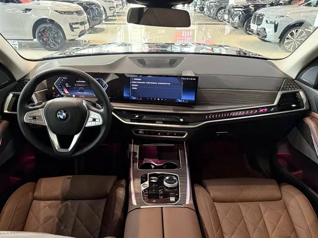 BMW X7 2026 — фото 23