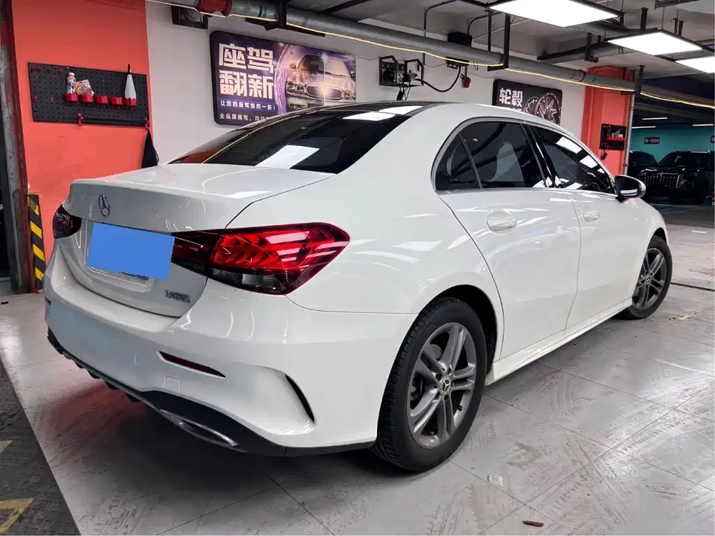 Mercedes-Benz A-Class 2022 — фото 16