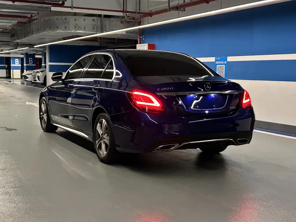 Mercedes-Benz C-Class 2019 — фото 6