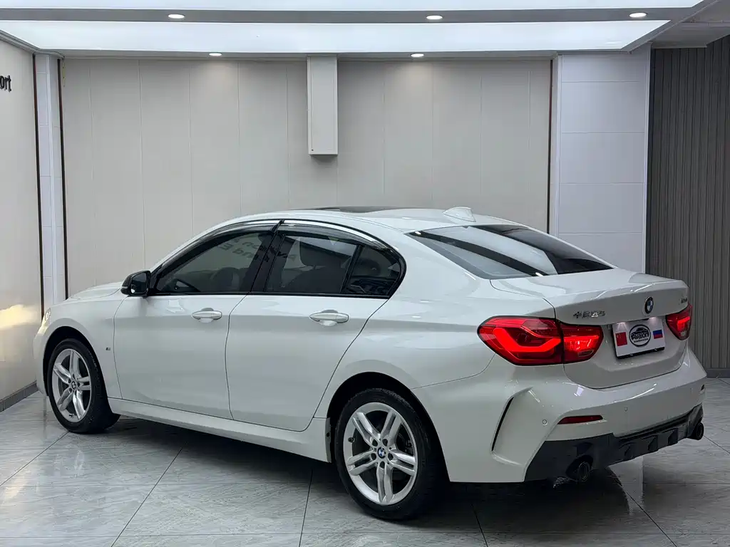 BMW 1 Series 2022