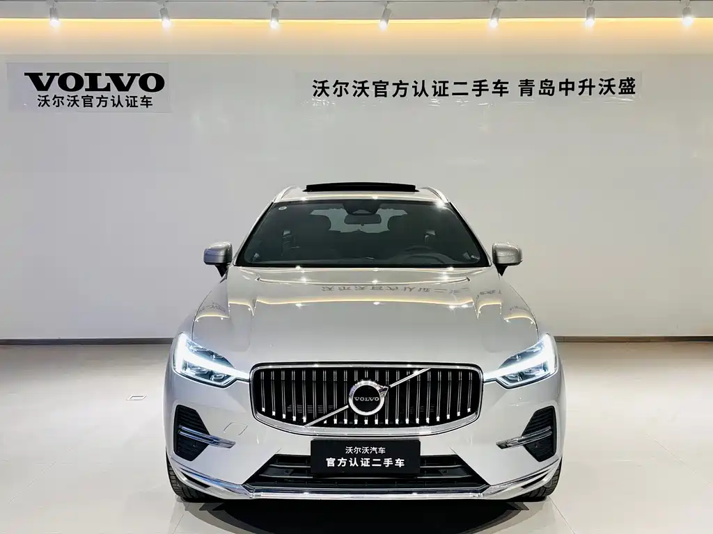 Volvo XC60 2022 — фото 2