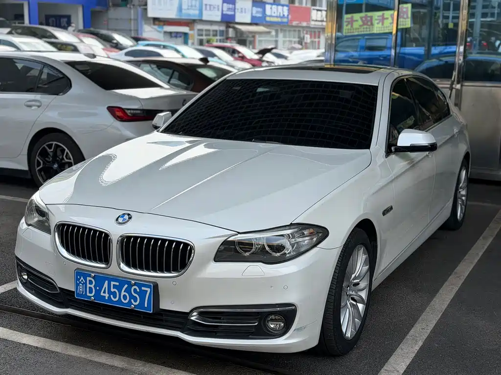 BMW 5 Series 2015 — фото 3
