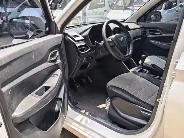 Wuling Hongguang 2021