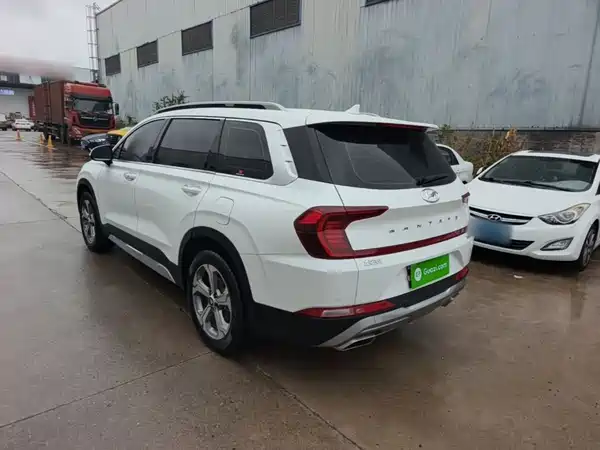 Hyundai Santa Fe 2022