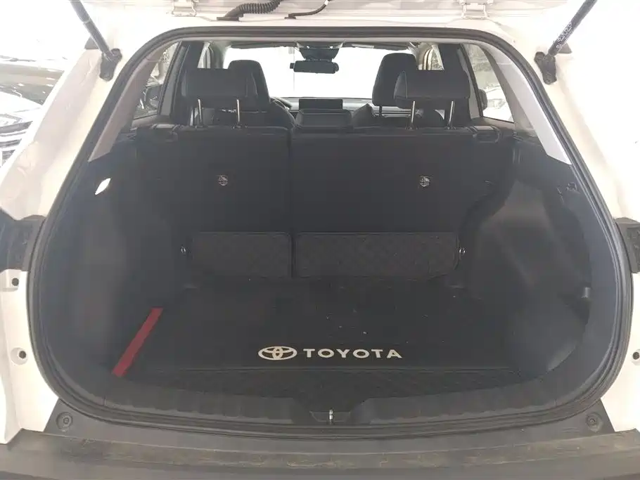Toyota Frontlander 2024