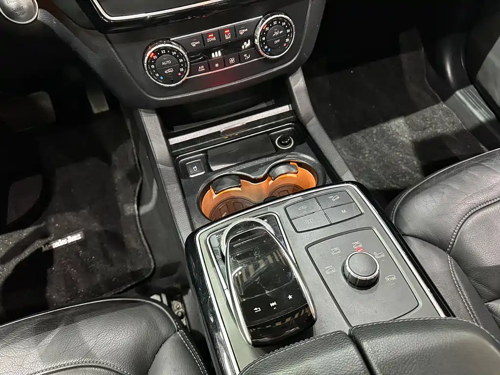 Mercedes-Benz GLS 2018 — фото 22